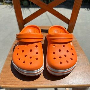 Crocs in almost NEW condition
